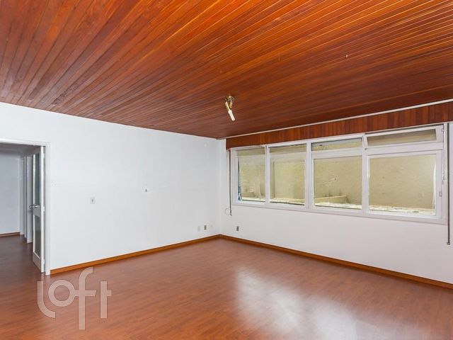 Apartamento com 107m², 3 dormitórios, 1 suíte, 1 vaga, Independência em Porto Alegre