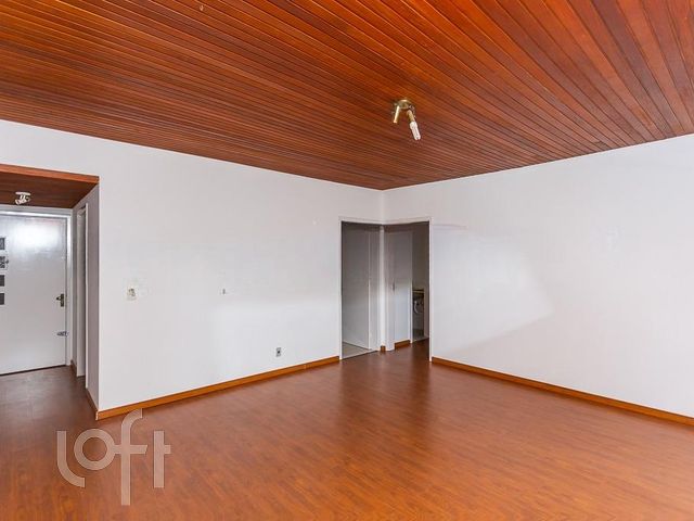 Apartamento com 107m², 3 dormitórios, 1 suíte, 1 vaga, Independência em Porto Alegre