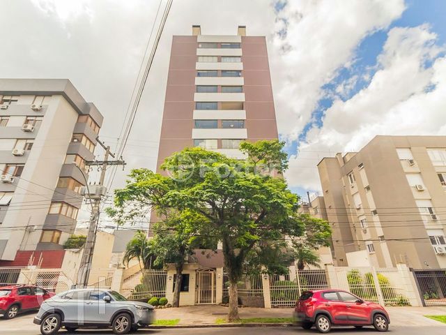 Apartamento com 81m², 2 dormitórios, 1 suíte, 1 vaga, Petrópolis em Porto Alegre