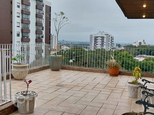 Apartamento com 207m², 3 dormitórios, 1 suíte, 1 vaga, São João em Porto Alegre