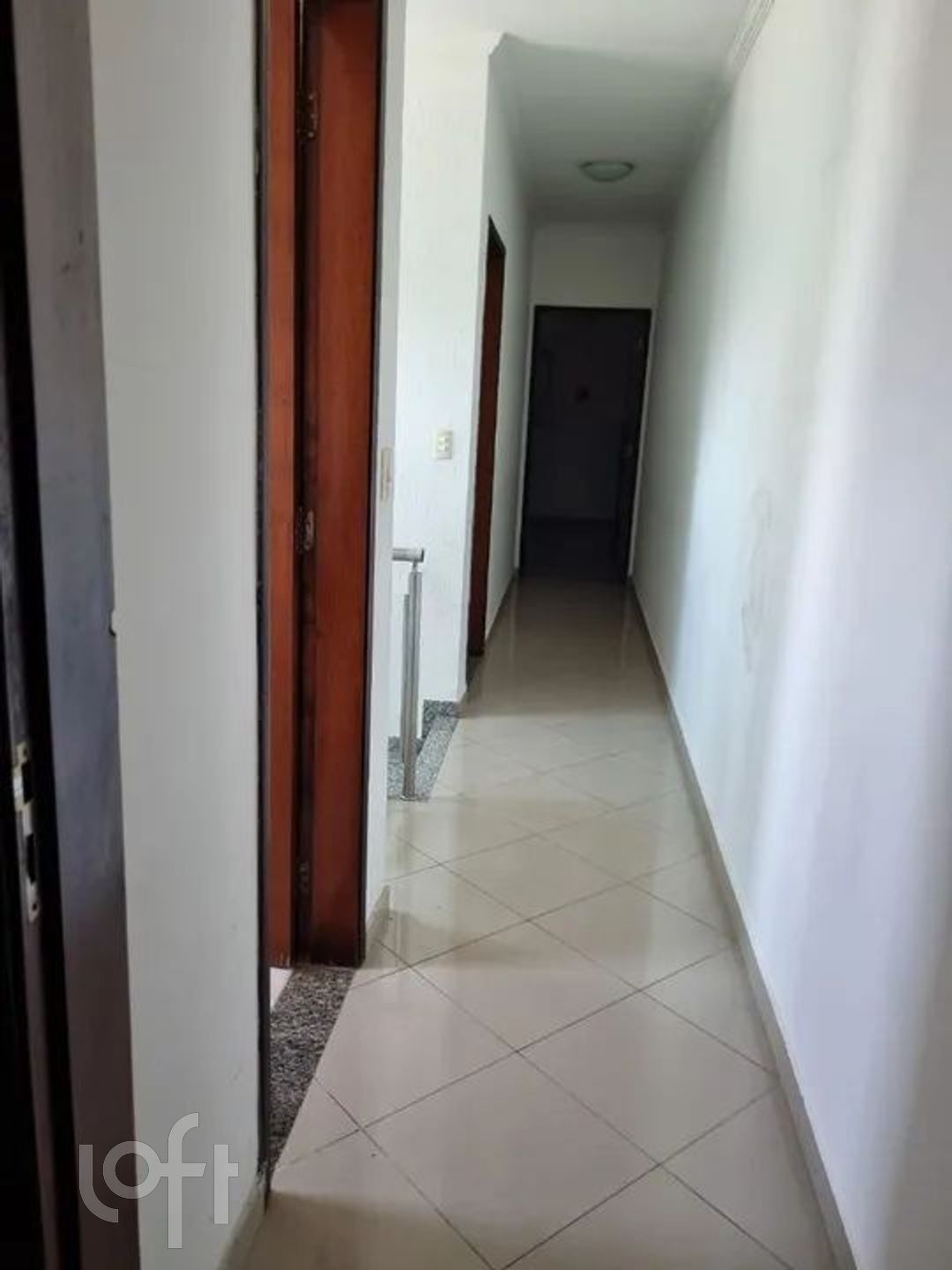 Casa à venda com 3 quartos, 220m² - Foto 4