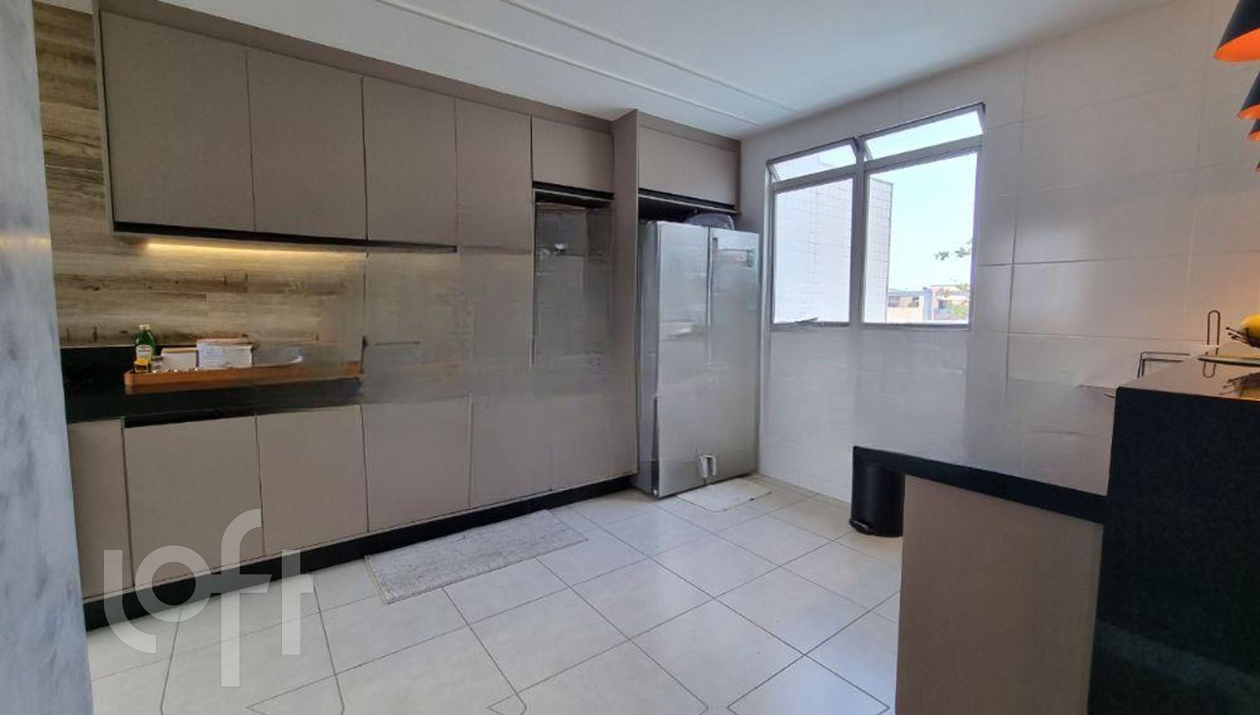 Apartamento à venda com 3 quartos, 190m² - Foto 7