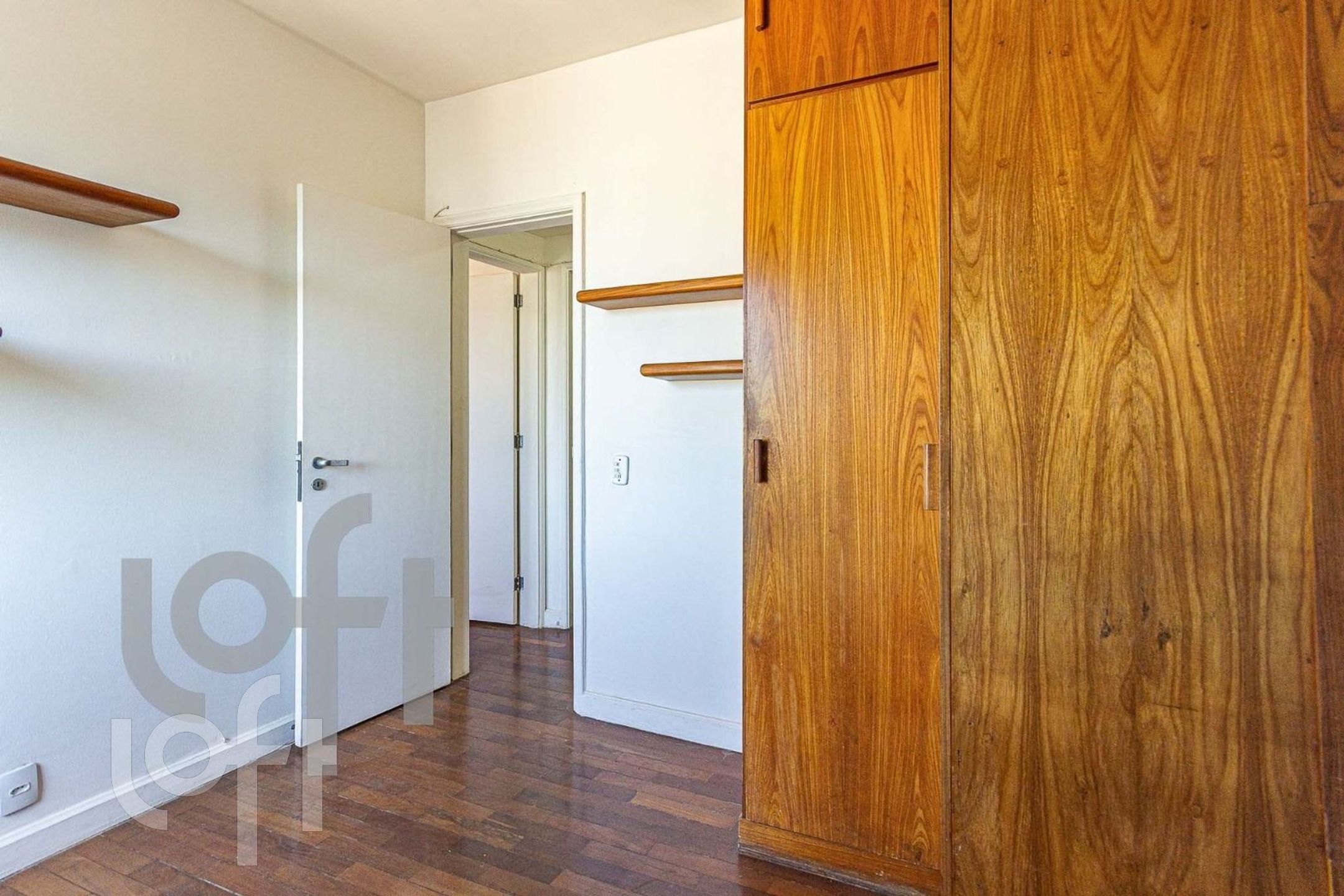 Apartamento à venda com 2 quartos, 77m² - Foto 17