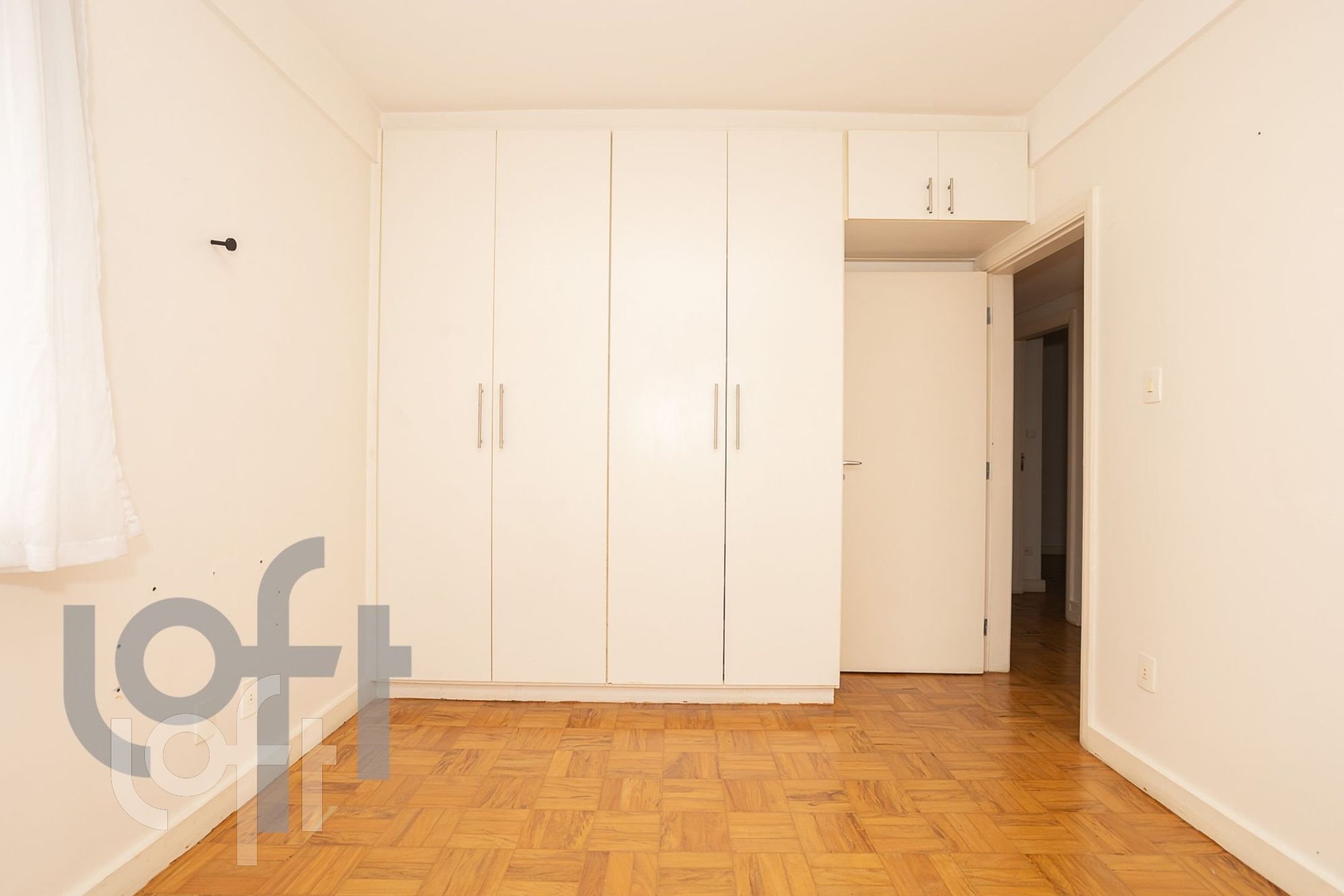 Apartamento à venda com 3 quartos, 143m² - Foto 4