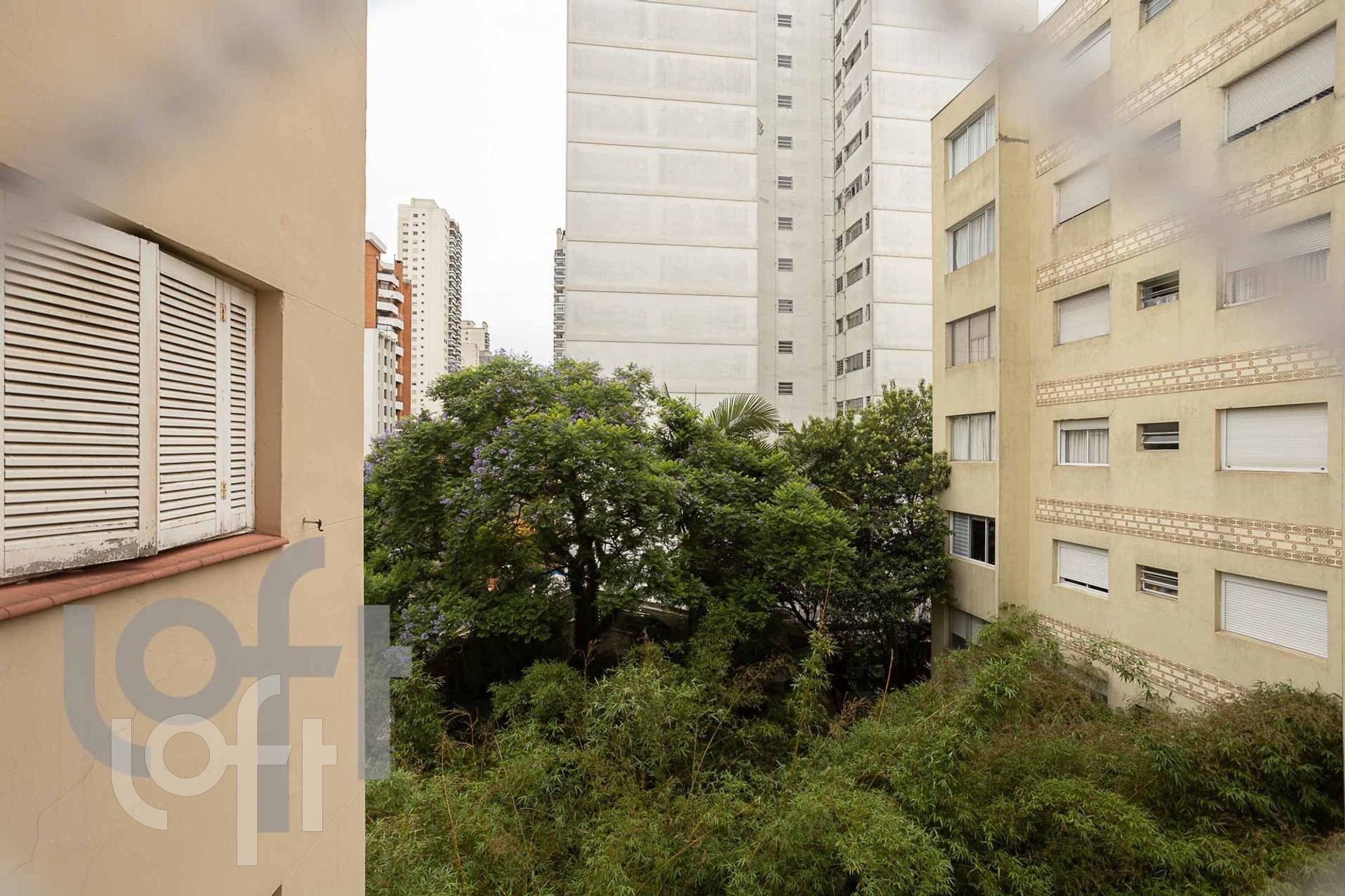 Apartamento à venda com 3 quartos, 143m² - Foto 9