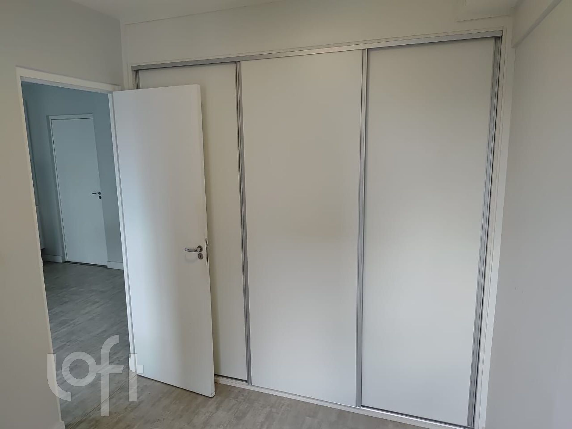 Apartamento à venda com 1 quarto, 33m² - Foto 9