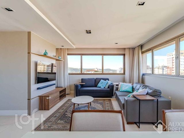 Apartamento com 90m², 2 dormitórios, 1 suíte, 2 vagas, Petrópolis em Porto Alegre