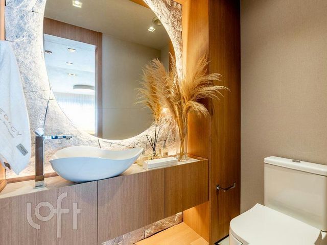 Apartamento com 201m², 4 dormitórios, 4 suítes, 3 vagas, Rio Branco em Porto Alegre