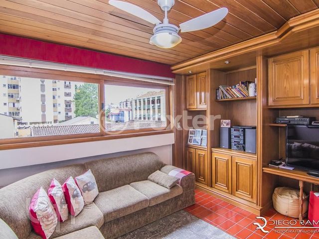 Apartamento com 120m², 3 dormitórios, 1 suíte, 1 vaga, Menino Deus em Porto Alegre