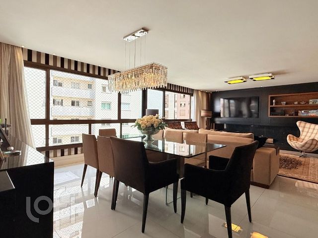 Apartamento com 180m², 3 dormitórios, 3 suítes, 3 vagas, Bela Vista em Porto Alegre