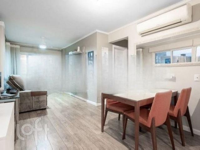 Apartamento com 71m², 2 dormitórios, 1 suíte, 2 vagas, Rio Branco em Porto Alegre