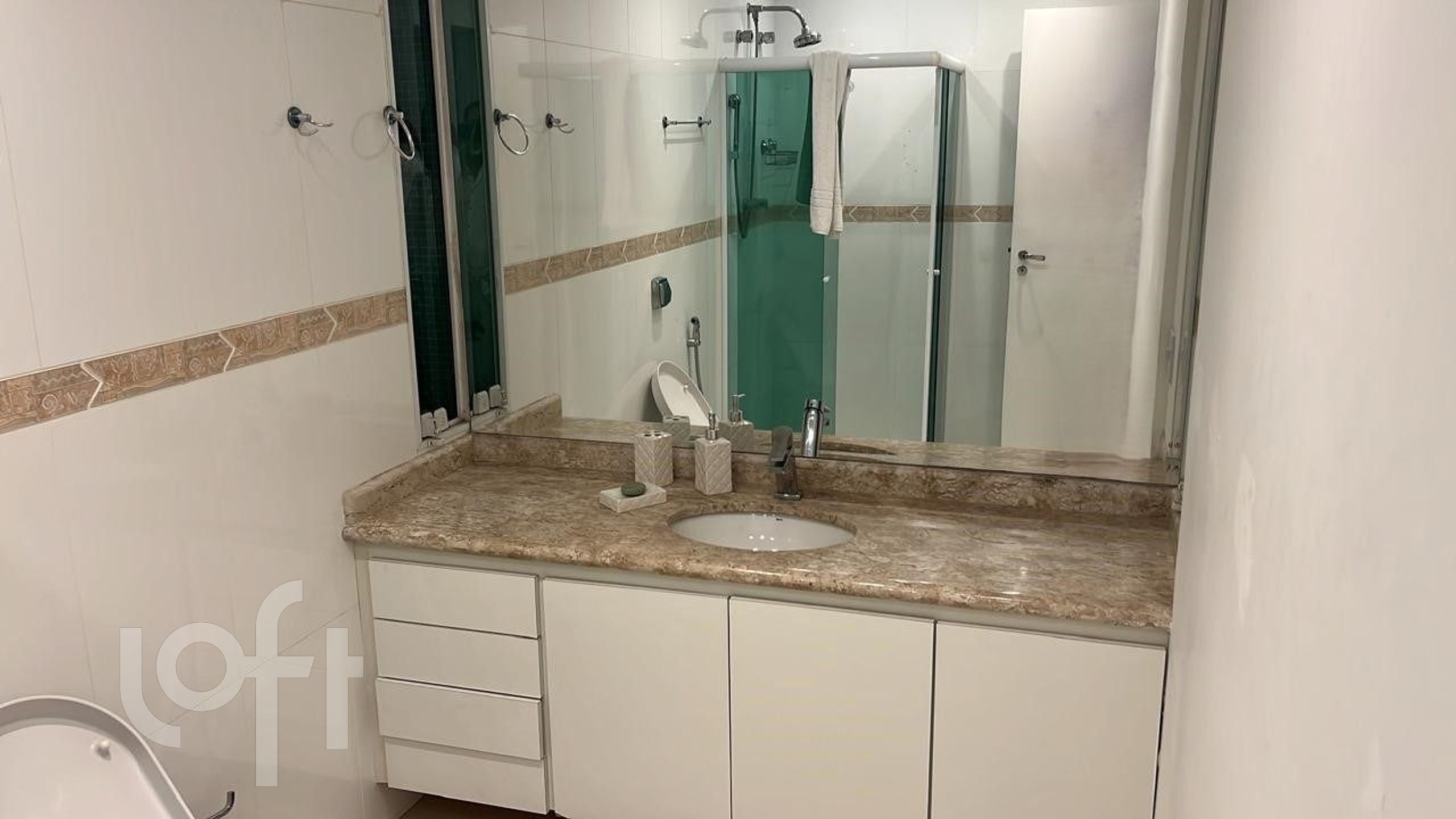 Apartamento à venda com 3 quartos, 200m² - Foto 32