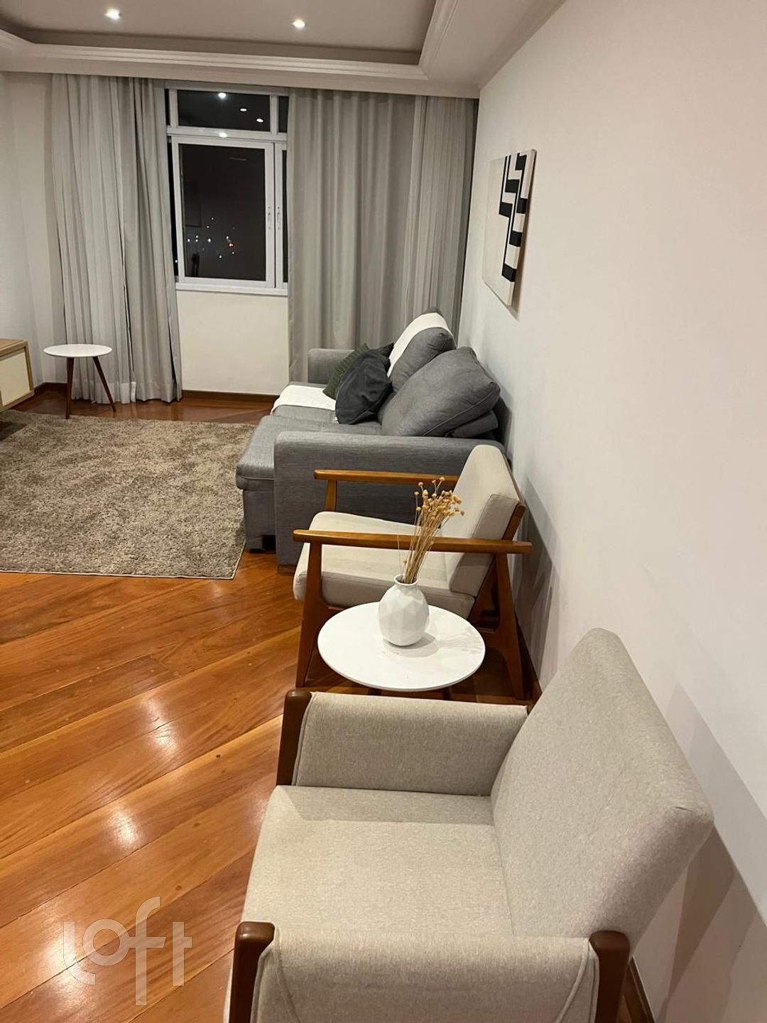 Apartamento à venda com 3 quartos, 200m² - Foto 2