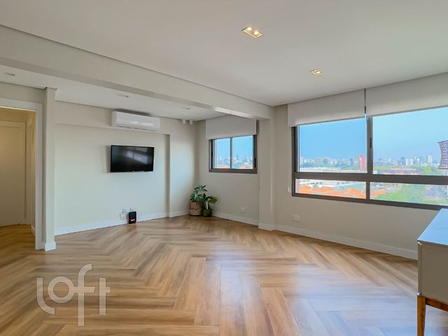 Apartamento com 82m², 3 dormitórios, 1 suíte, 2 vagas, Vila Ipiranga em Porto Alegre