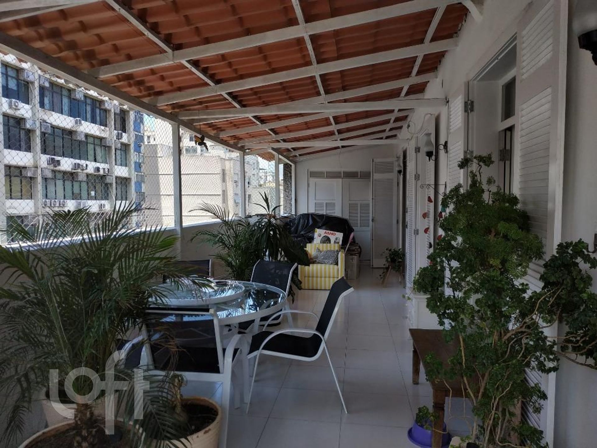 Apartamento à venda com 3 quartos, 201m² - Foto 11