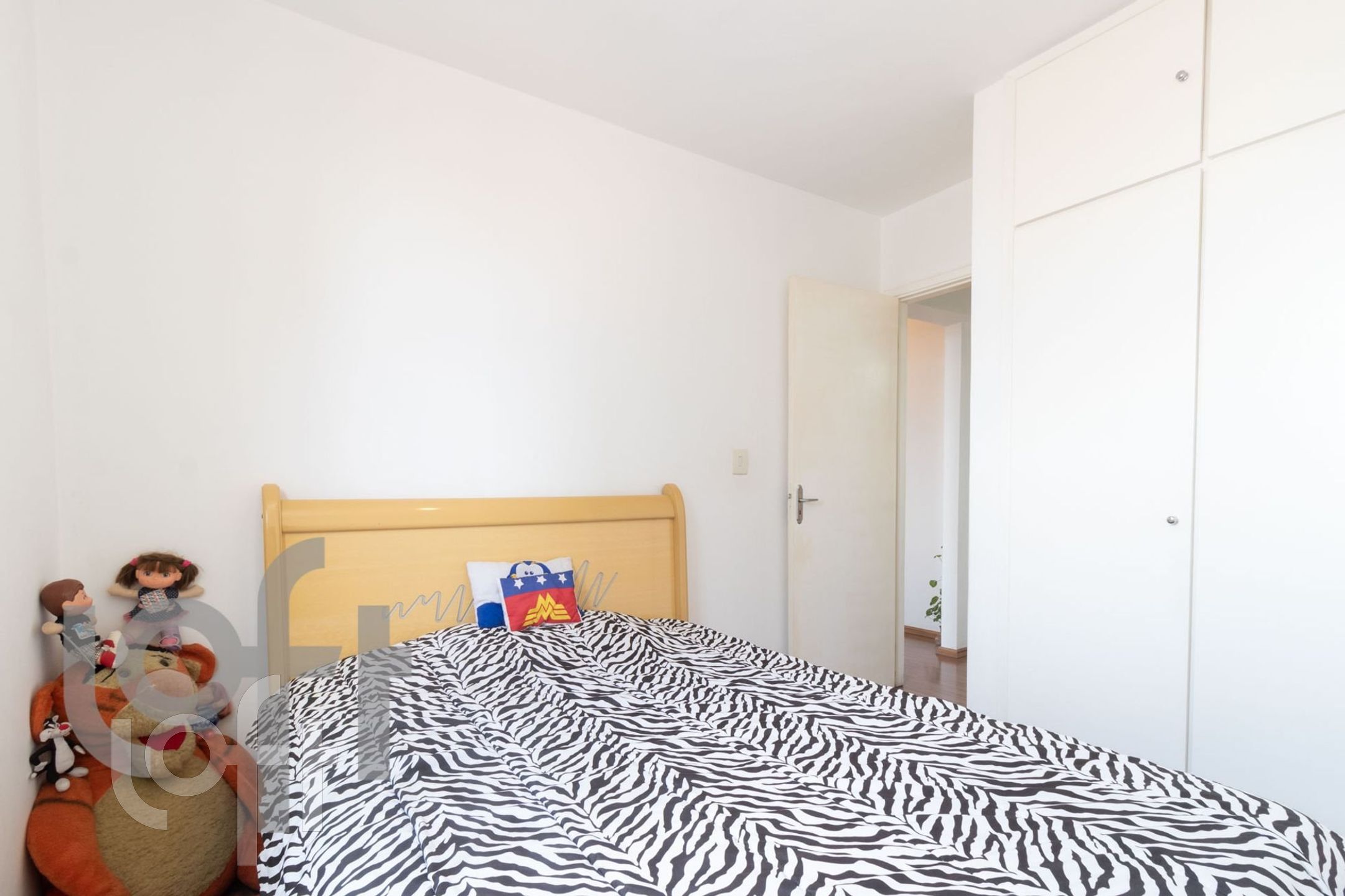 Apartamento à venda com 2 quartos, 57m² - Foto 12