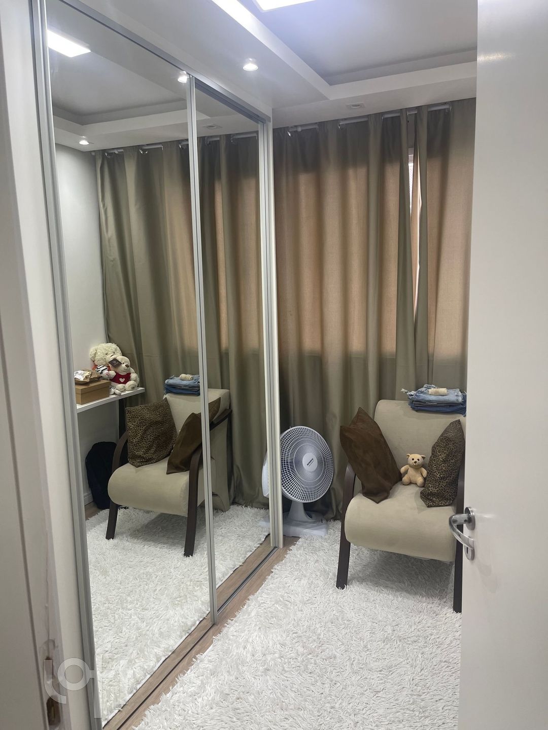 Apartamento à venda com 2 quartos, 41m² - Foto 2