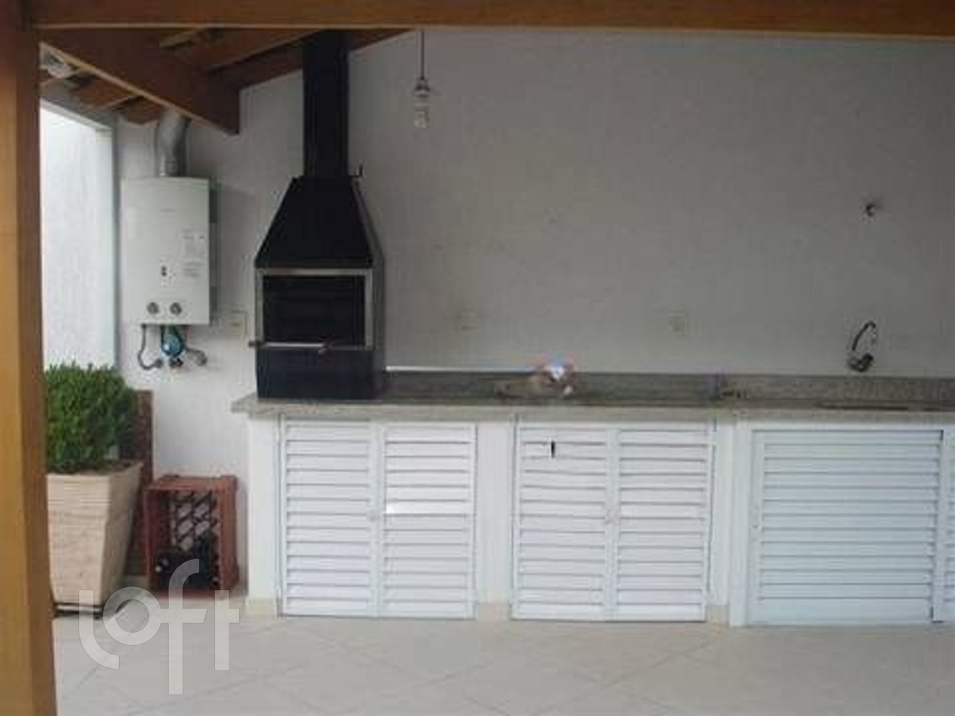 Casa à venda com 3 quartos, 350m² - Foto 2