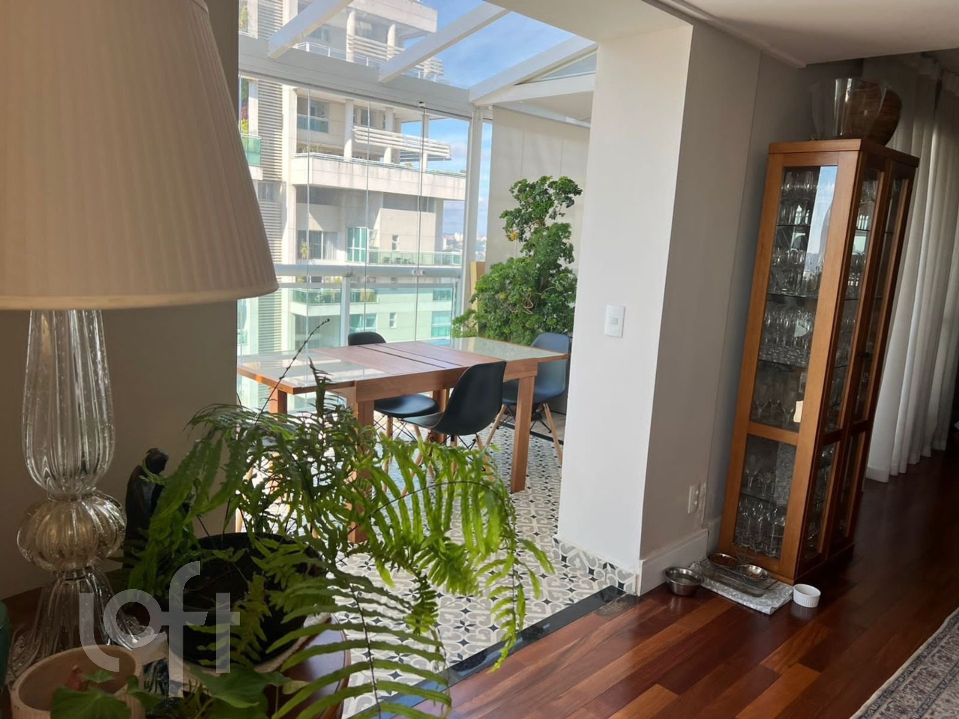 Apartamento à venda com 3 quartos, 258m² - Foto 3