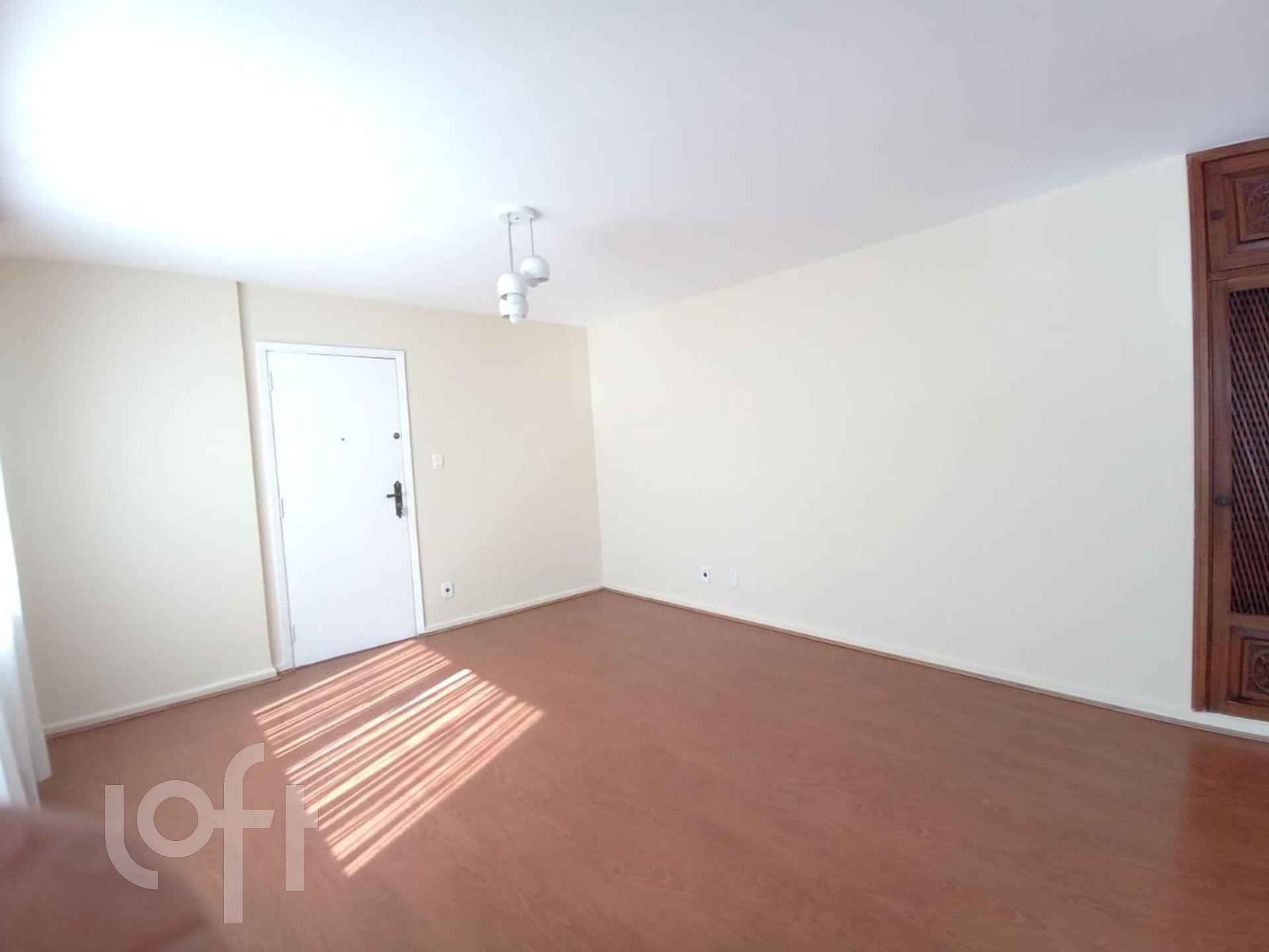 Apartamento à venda com 3 quartos, 147m² - Foto 4