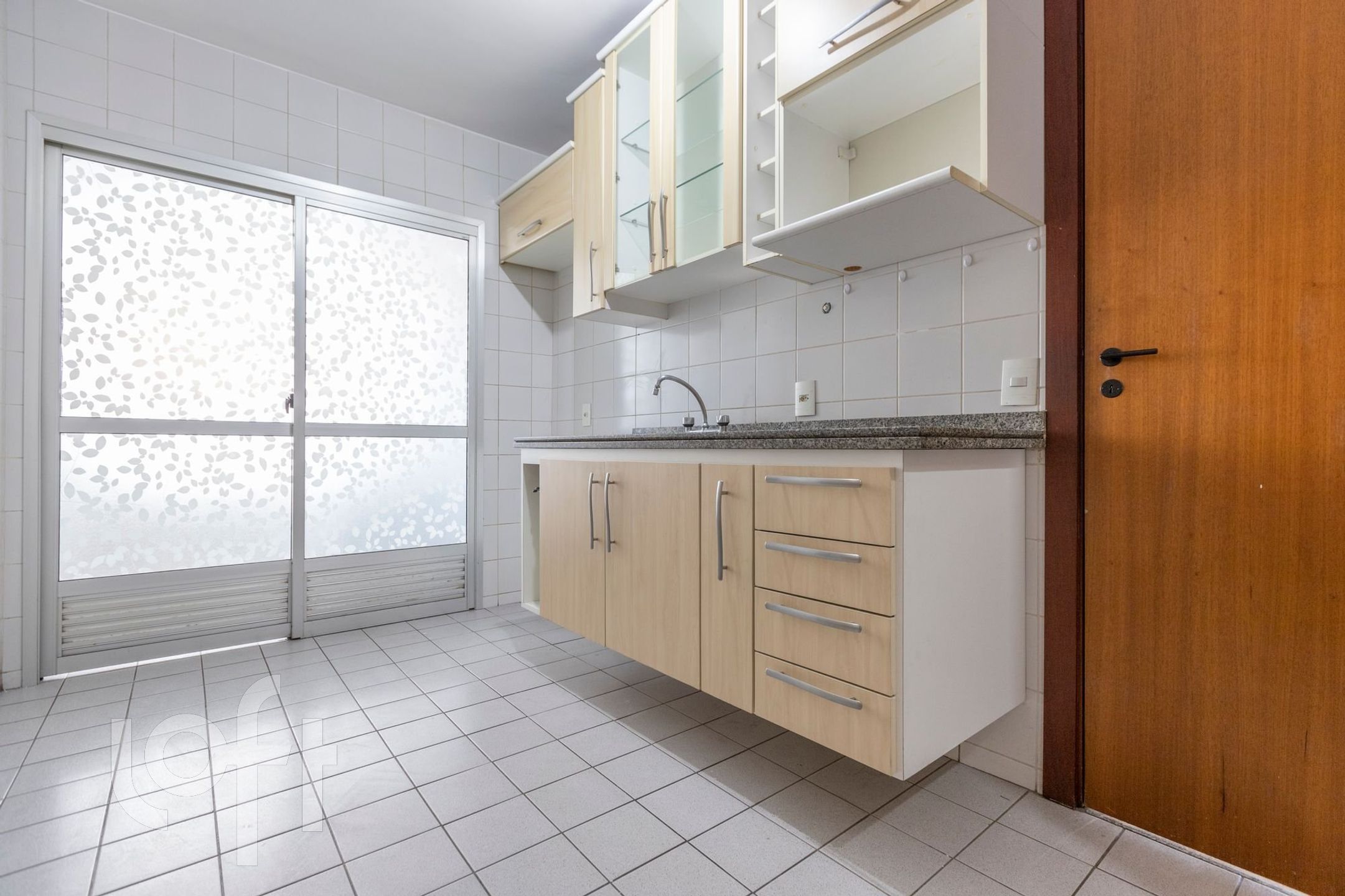 Apartamento à venda com 4 quartos, 150m² - Foto 17