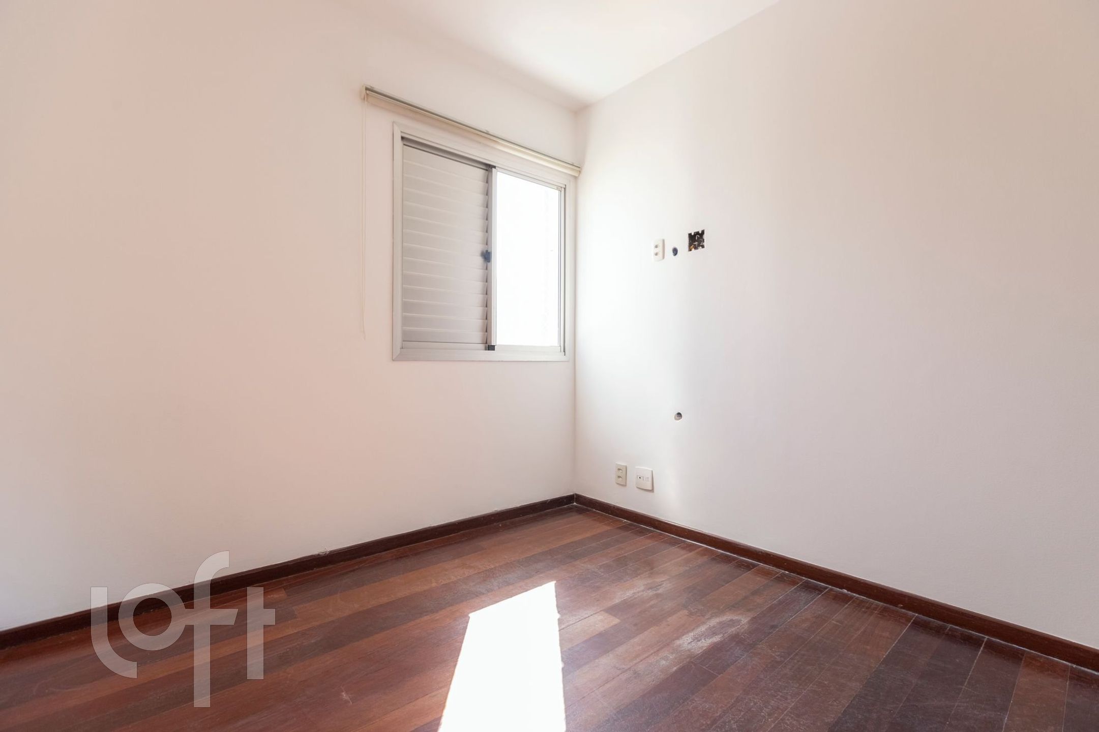 Apartamento à venda com 4 quartos, 150m² - Foto 9