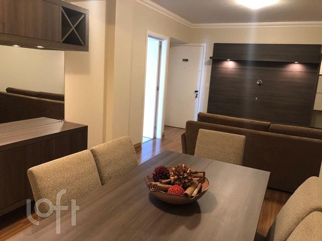 Apartamento com 72m², 2 dormitórios, 1 vaga, Menino Deus em Porto Alegre