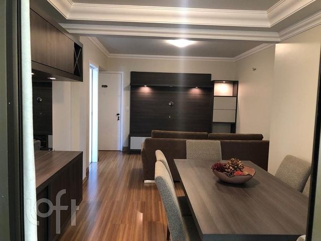 Apartamento com 72m², 2 dormitórios, 1 vaga, Menino Deus em Porto Alegre