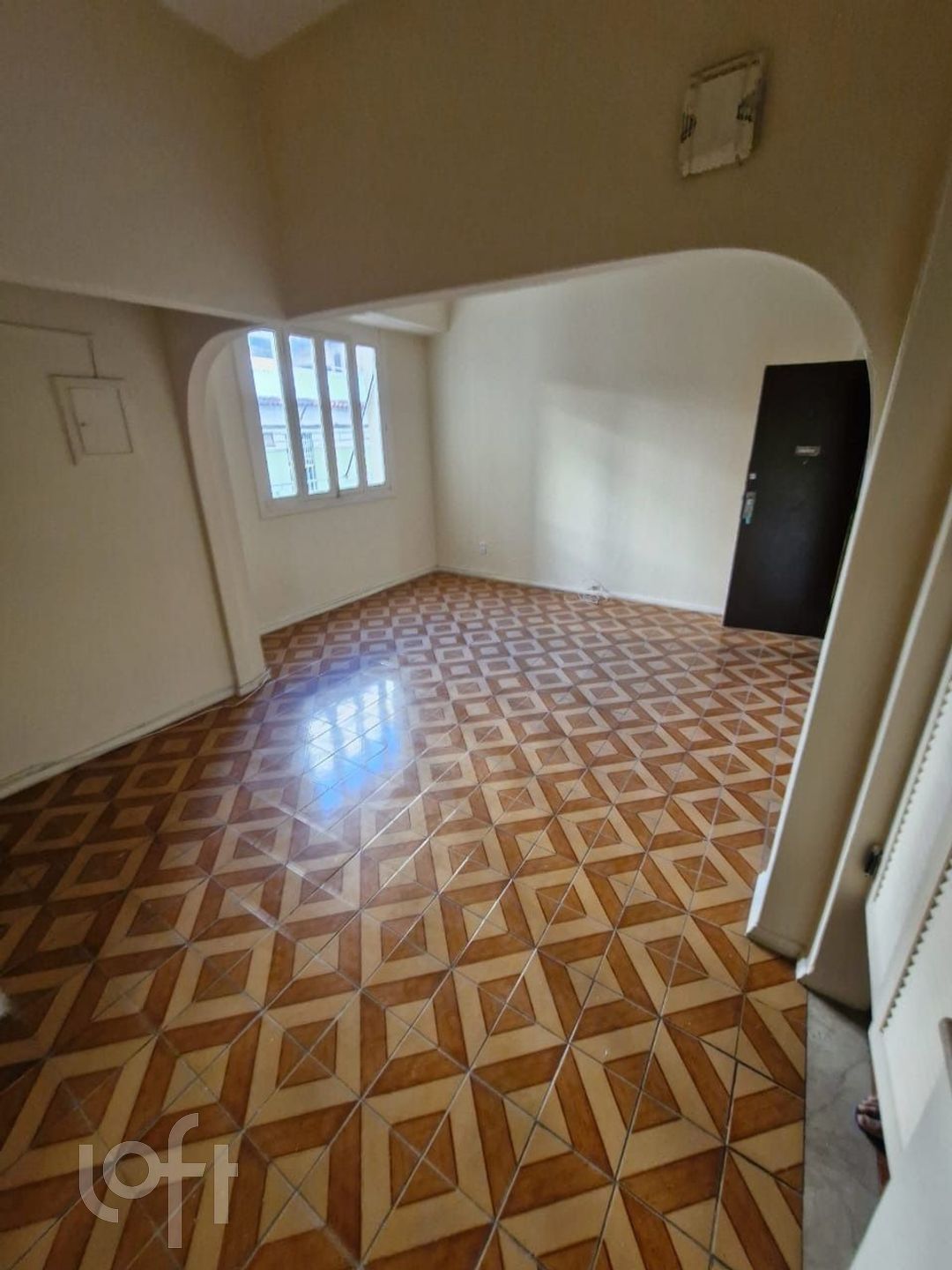 Apartamento à venda com 2 quartos, 86m² - Foto 1