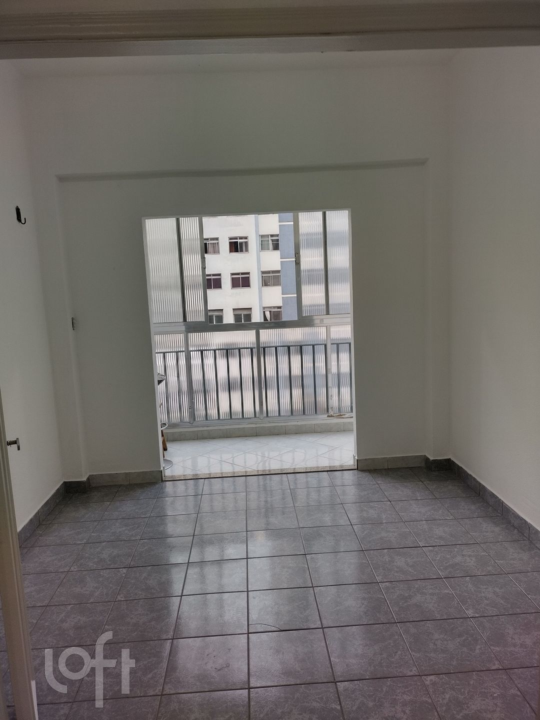 Apartamento à venda com 1 quarto, 119m² - Foto 2