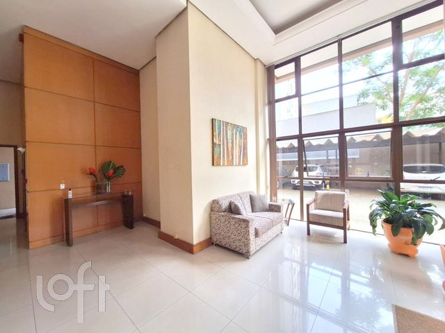Apartamento com 77m², 3 dormitórios, 1 suíte, 1 vaga, Santana em Porto Alegre