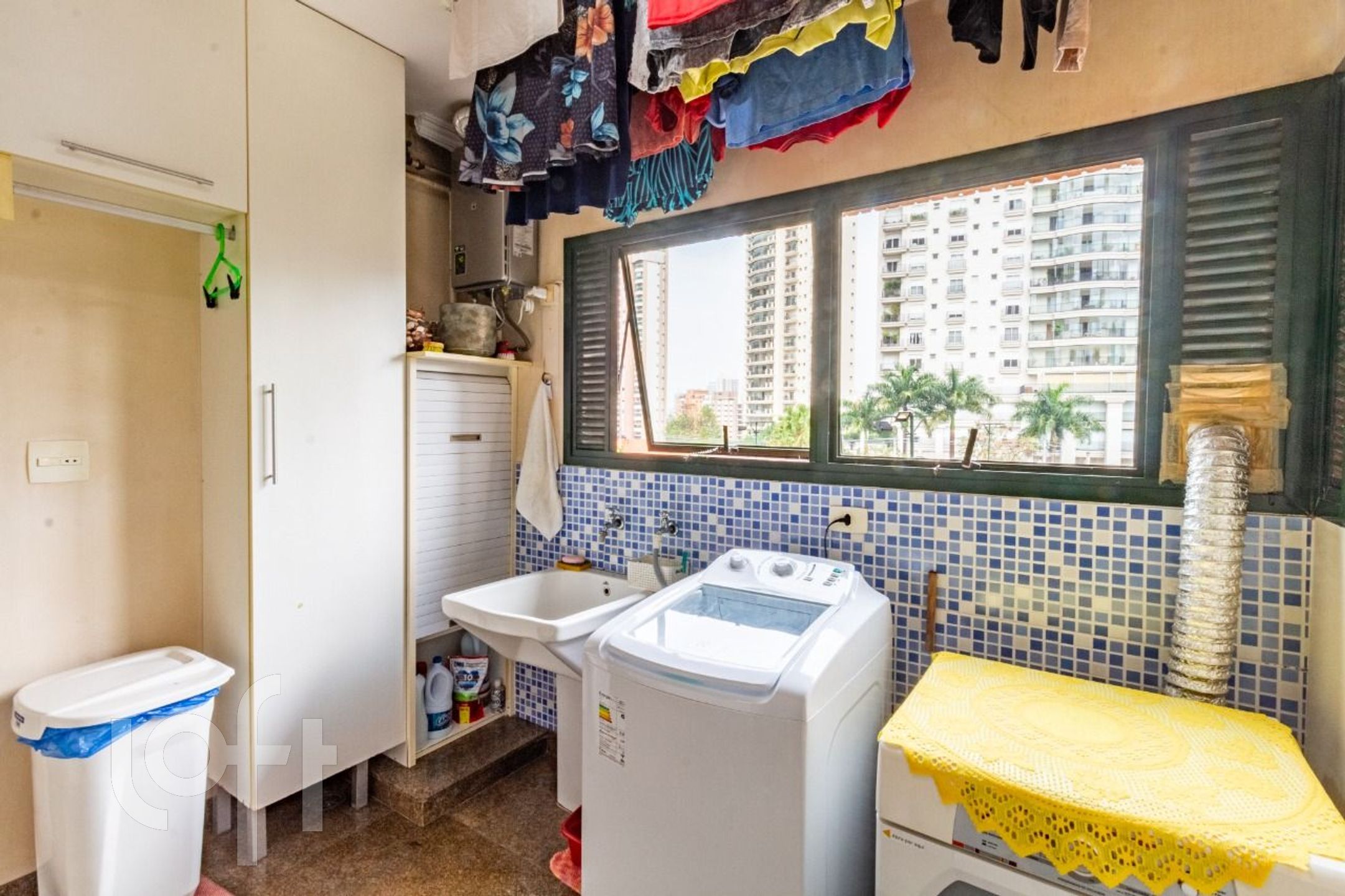 Apartamento à venda com 4 quartos, 198m² - Foto 22