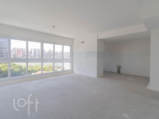 Apartamento com 91m², 3 dormitórios, 1 suíte, 2 vagas, Rio Branco em Porto Alegre