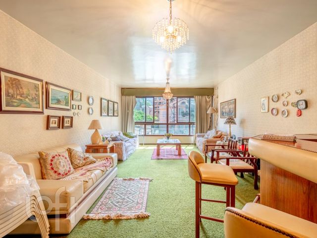 Apartamento com 143m², 3 dormitórios, 1 suíte, 2 vagas, Santana em Porto Alegre