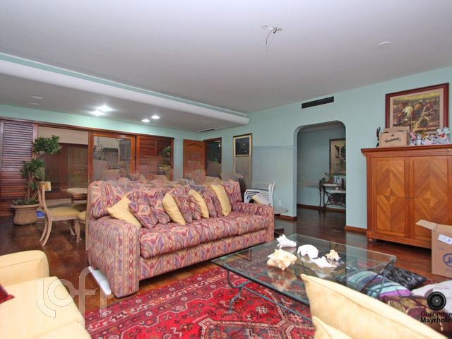 Casa em Condomínio com 430m², 4 dormitórios, 2 suítes, 3 vagas, Três Figueiras em Porto Alegre