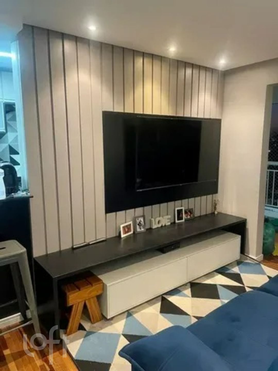 Apartamento à venda com 2 quartos, 69m² - Foto 2