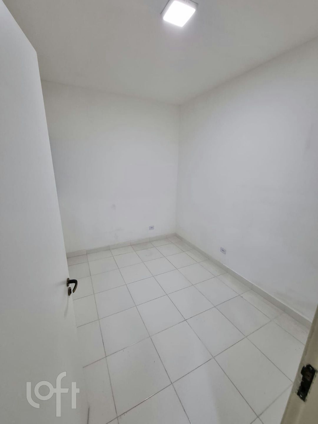 Apartamento à venda com 1 quarto, 37m² - Foto 12