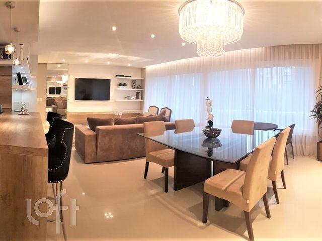 Apartamento com 159m², 4 dormitórios, 4 suítes, 2 vagas, Menino Deus em Porto Alegre