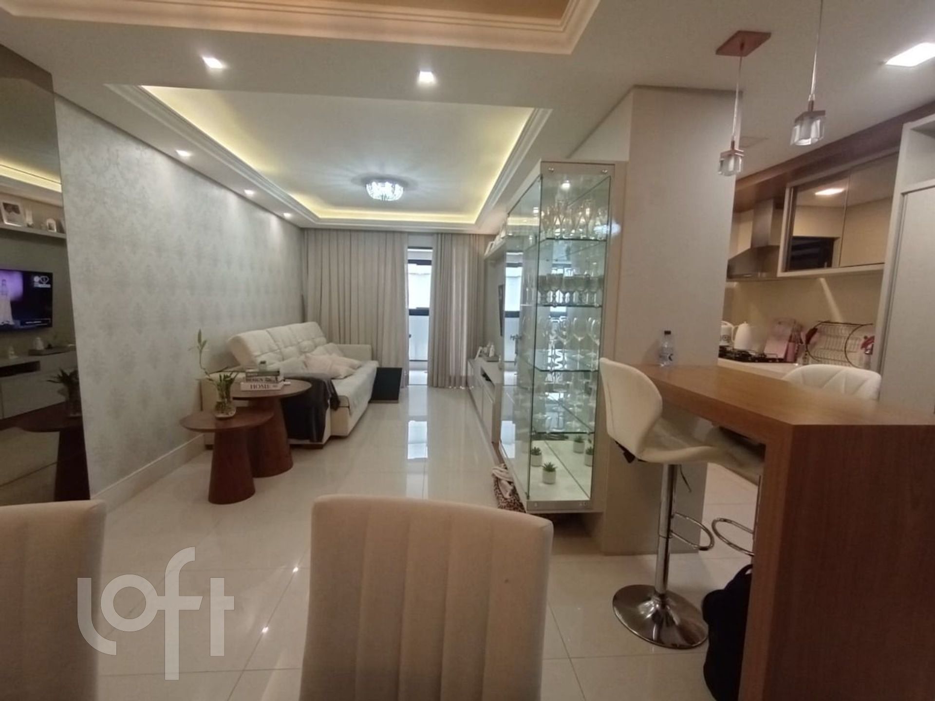 Apartamentos com 138m², 3 quartos, 3 suítes, no bairro Campinas em São José