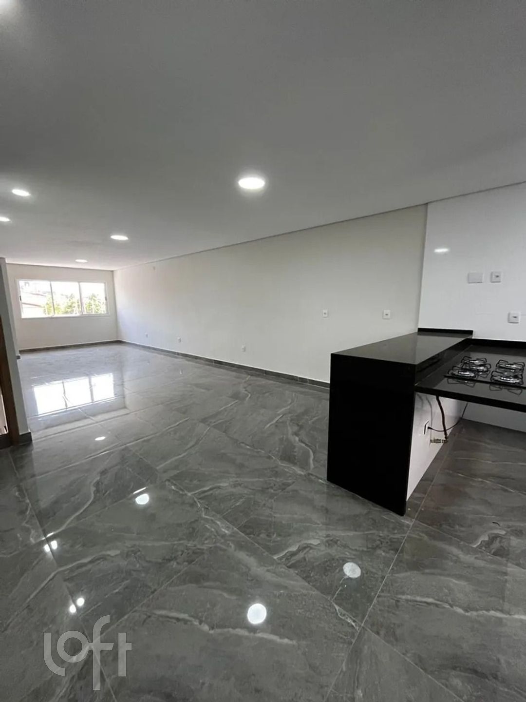 Casa à venda em Carrão com 220 m², 3 quartos, 3 su