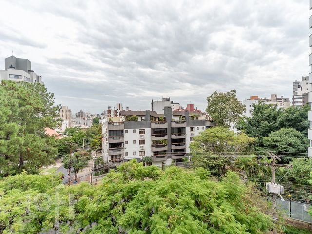 Apartamento com 201m², 4 dormitórios, 2 suítes, 2 vagas, Petrópolis em Porto Alegre