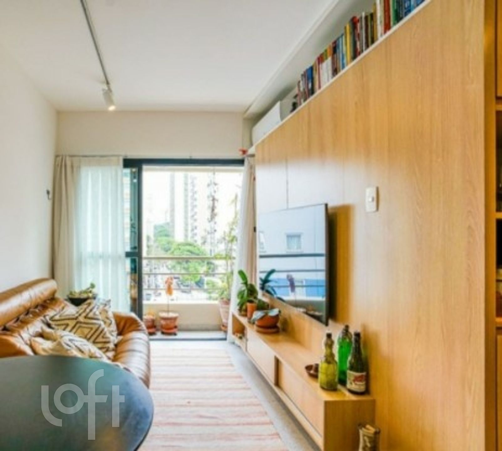 Apartamento à venda com 1 quarto, 36m² - Foto 2