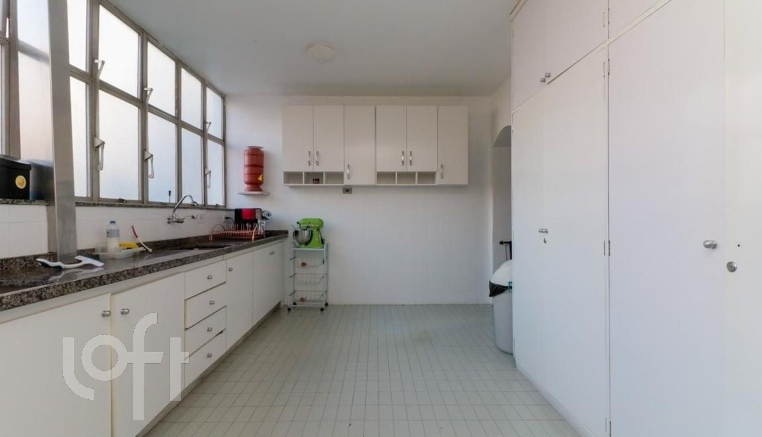 Apartamento à venda com 3 quartos, 220m² - Foto 21