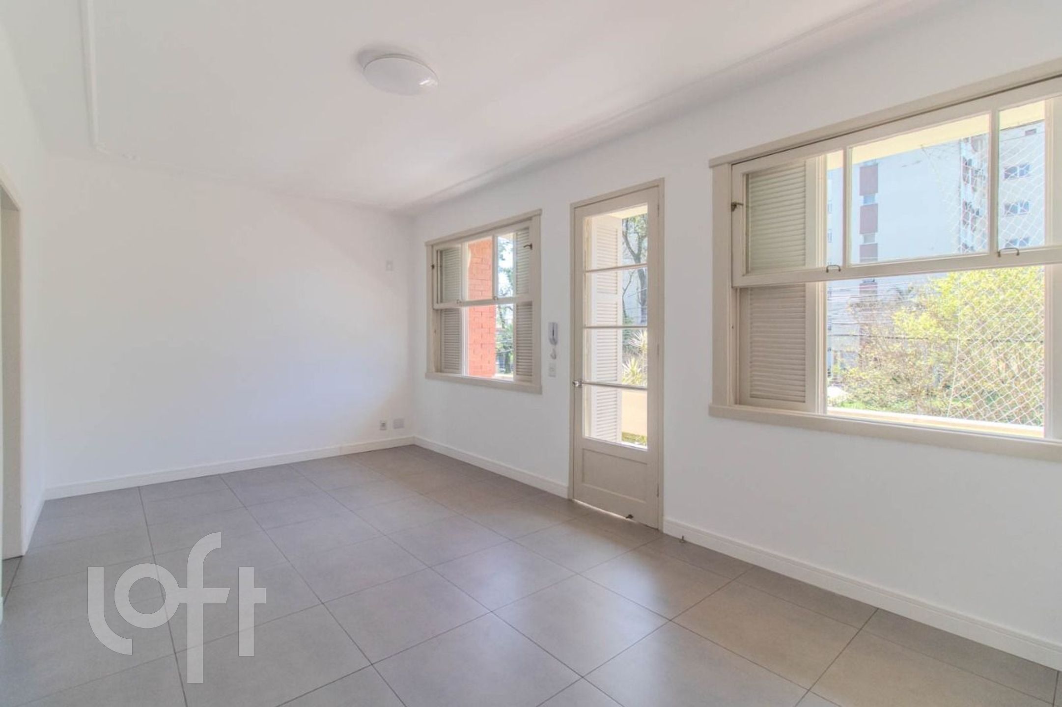 Apartamento com 107m², 3 dormitórios, 1 suíte, Menino Deus em Porto Alegre