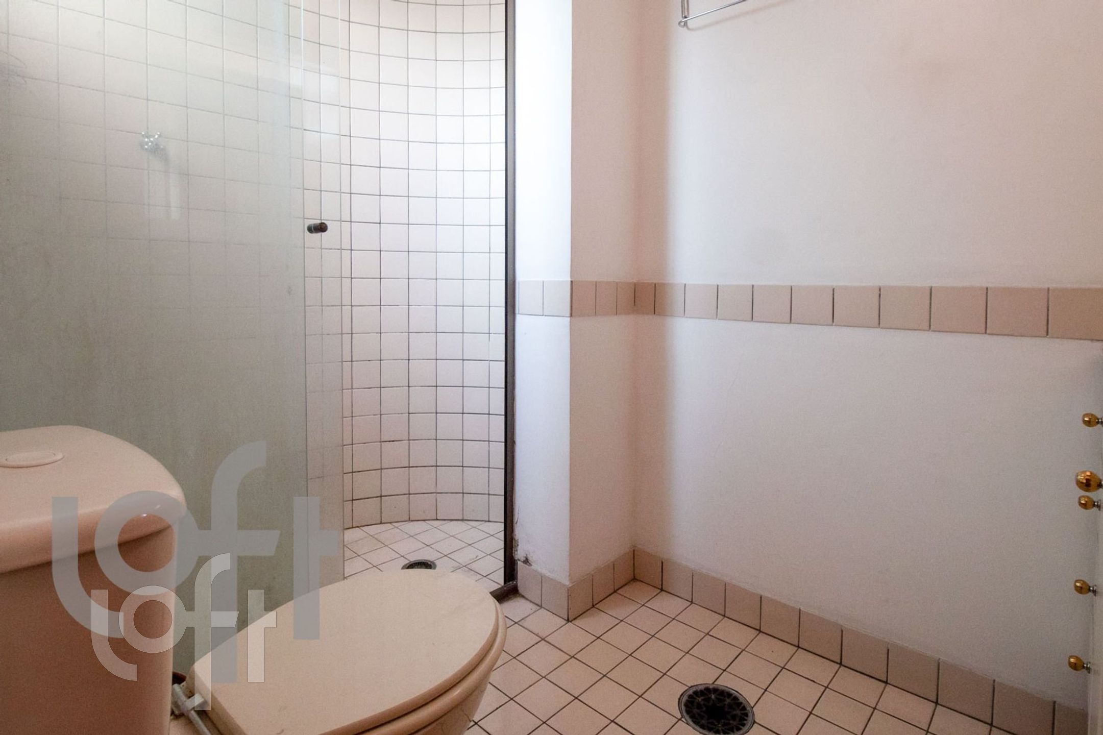 Apartamento à venda com 1 quarto, 42m² - Foto 19