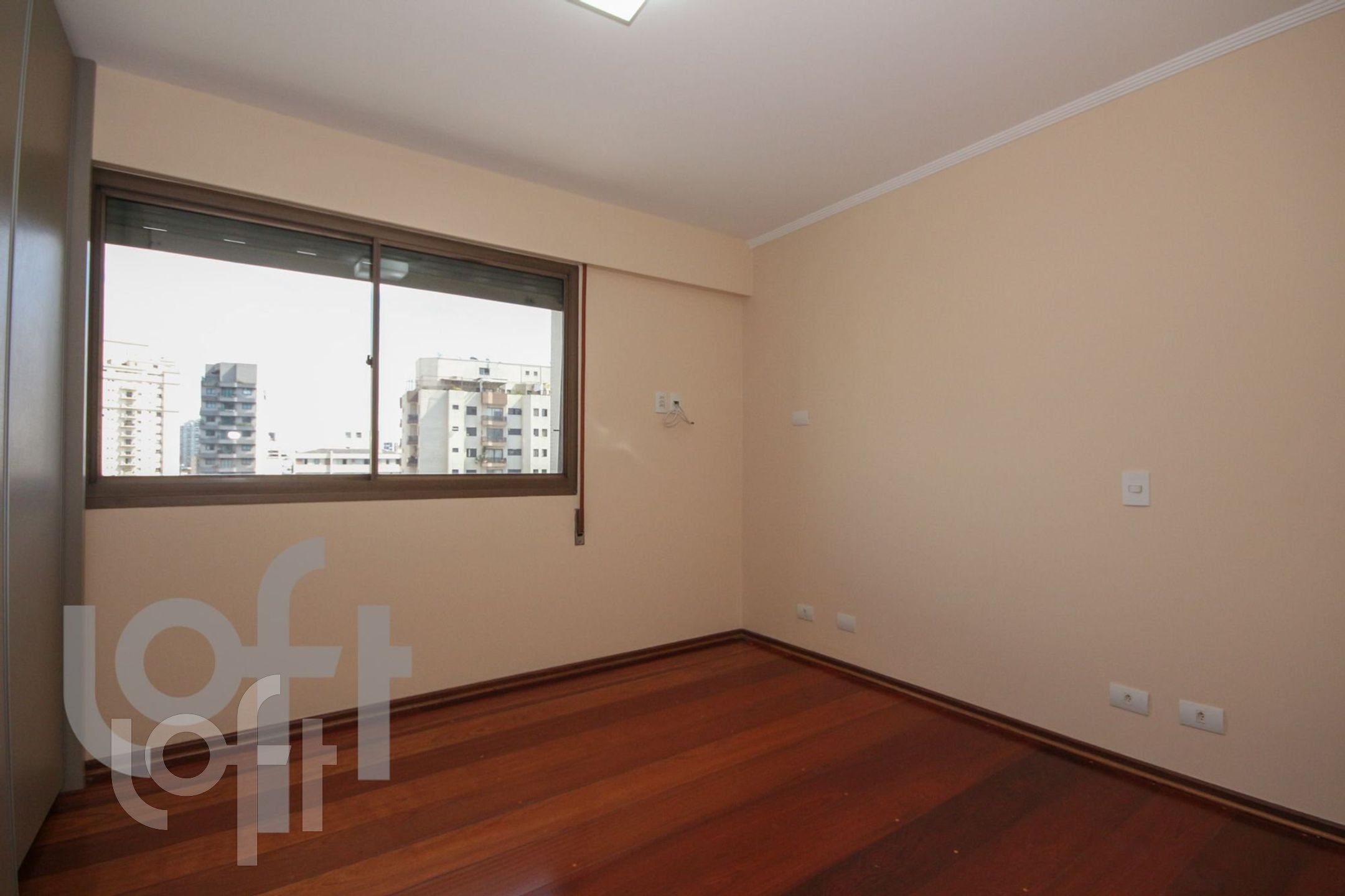 Apartamento à venda com 4 quartos, 325m² - Foto 7