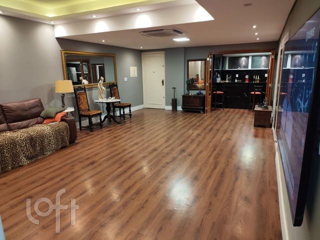 Apartamento com 170m², 3 dormitórios, 2 vagas, Moinhos de Vento em Porto Alegre