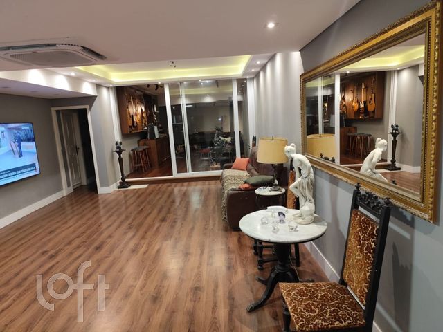 Apartamento com 170m², 3 dormitórios, 2 vagas, Moinhos de Vento em Porto Alegre