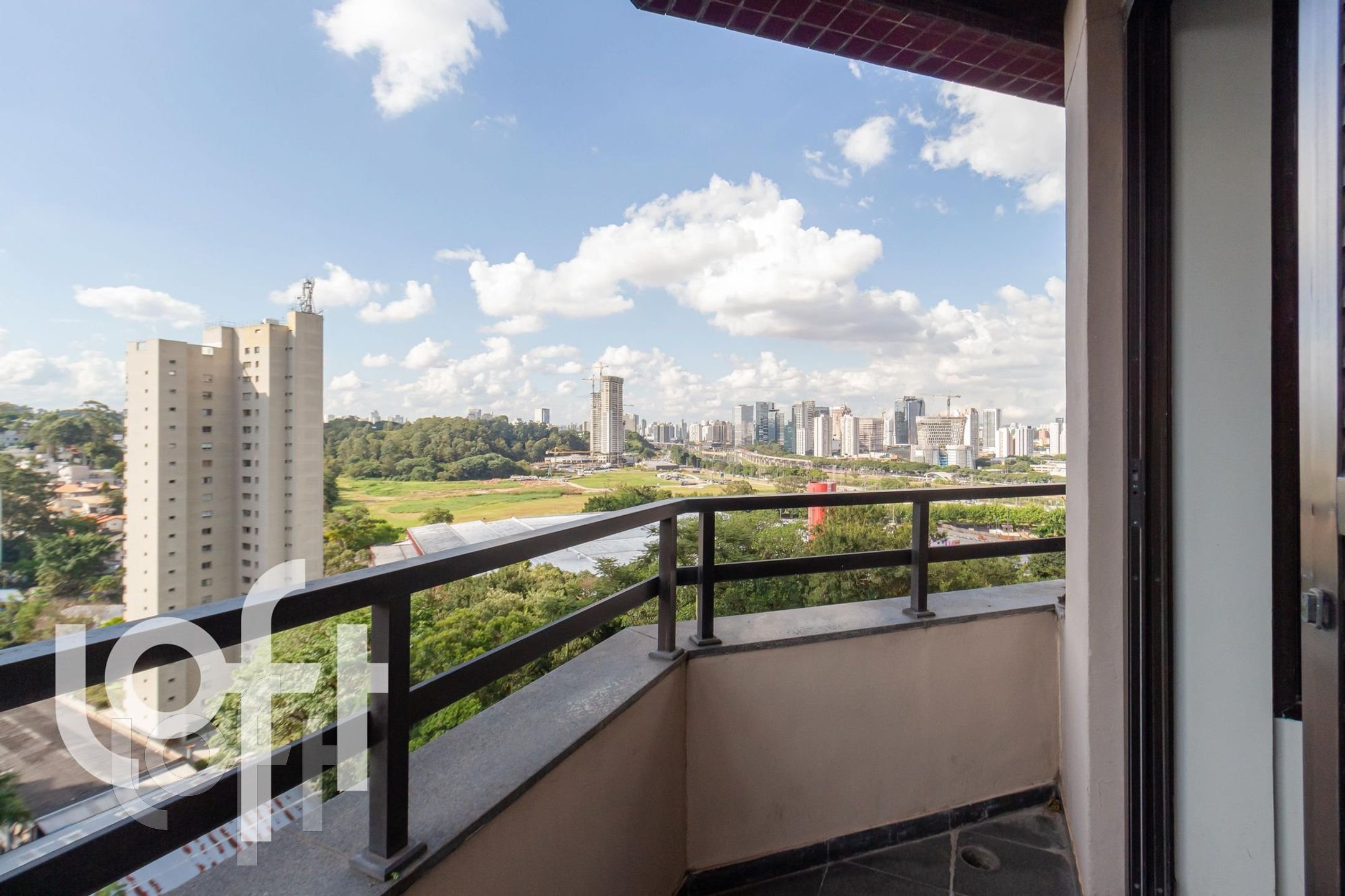 Apartamento à venda com 5 quartos, 360m² - Foto 11