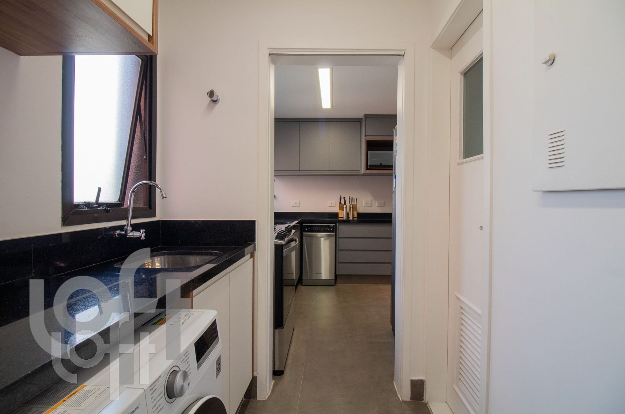 Apartamento à venda com 3 quartos, 133m² - Foto 29